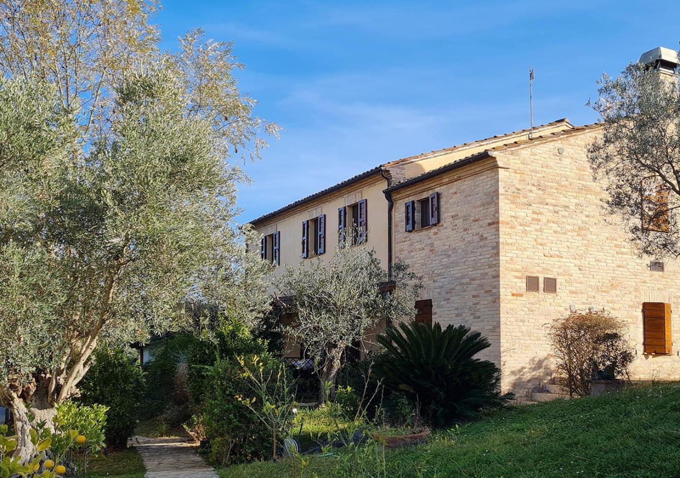 Le Residenze Degli Ulivi Hotel Campofilone Bagian luar foto